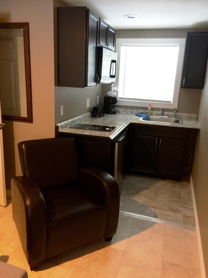Brimley Motel Suites المظهر الخارجي الصورة
