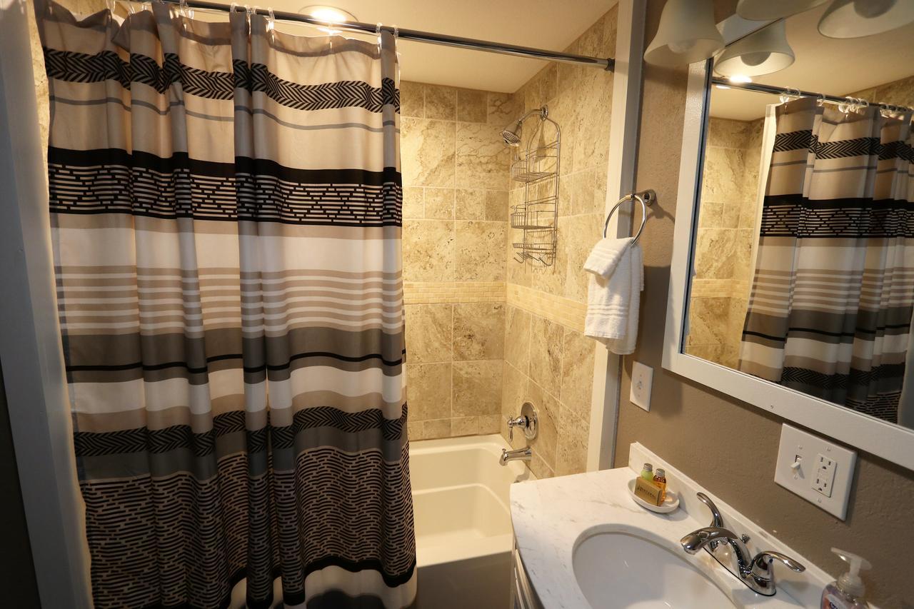 Brimley Motel Suites المظهر الخارجي الصورة